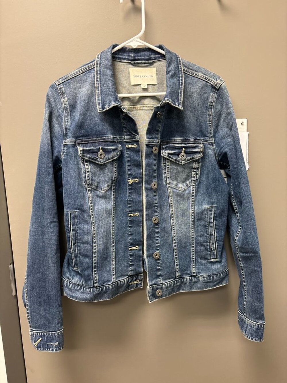 Vince Camuto fitted denim jacket, medium